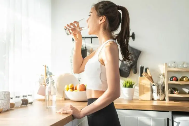 Can drinking water before eating really help you lose weight?