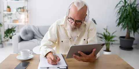 Medicare Enrollment Guide – Tips for Seniors Before Making Changes